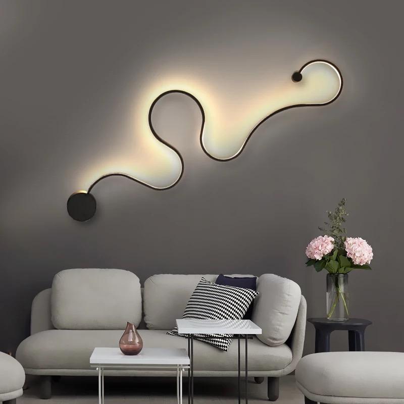 Modern Creative Art Serpentine Wall Lamp